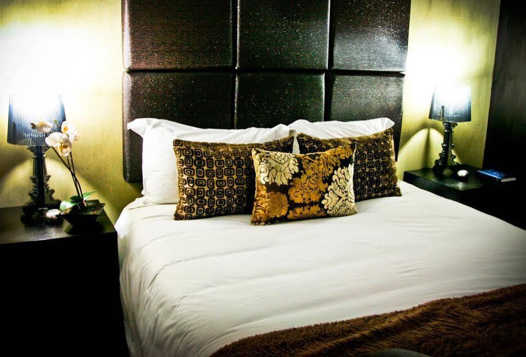 Altissimo Guesthouse Блоемфонтейн Екстериор снимка