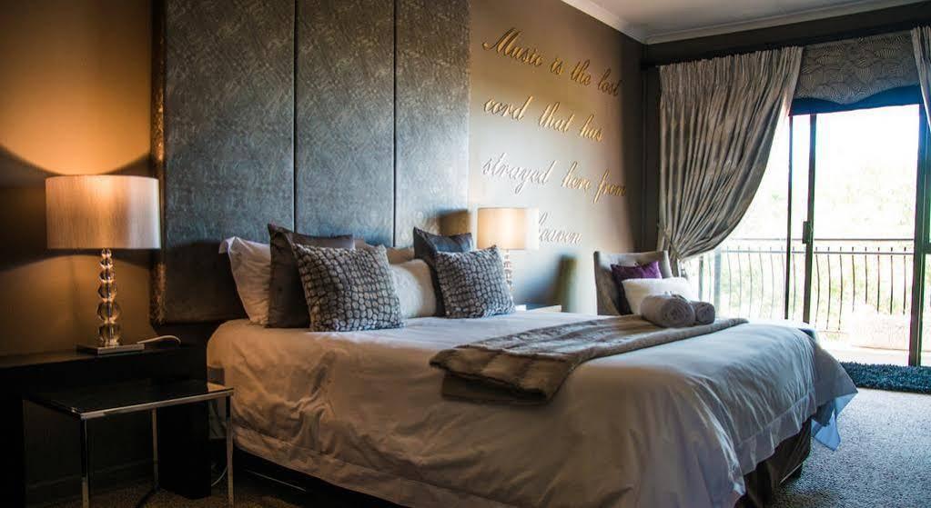 Altissimo Guesthouse Блоемфонтейн Екстериор снимка