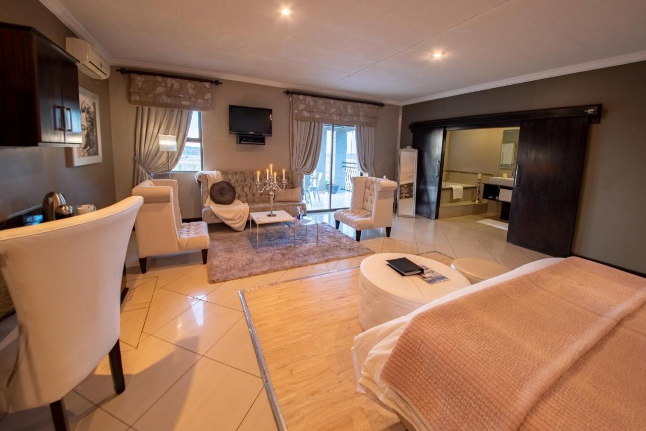 Altissimo Guesthouse Блоемфонтейн Екстериор снимка