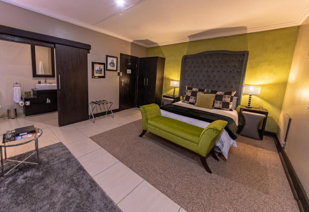 Altissimo Guesthouse Блоемфонтейн Екстериор снимка