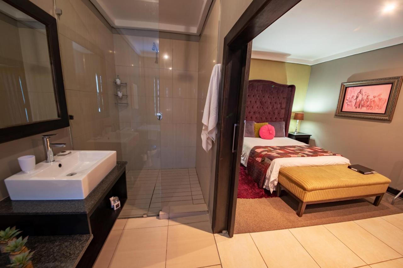 Altissimo Guesthouse Блоемфонтейн Екстериор снимка