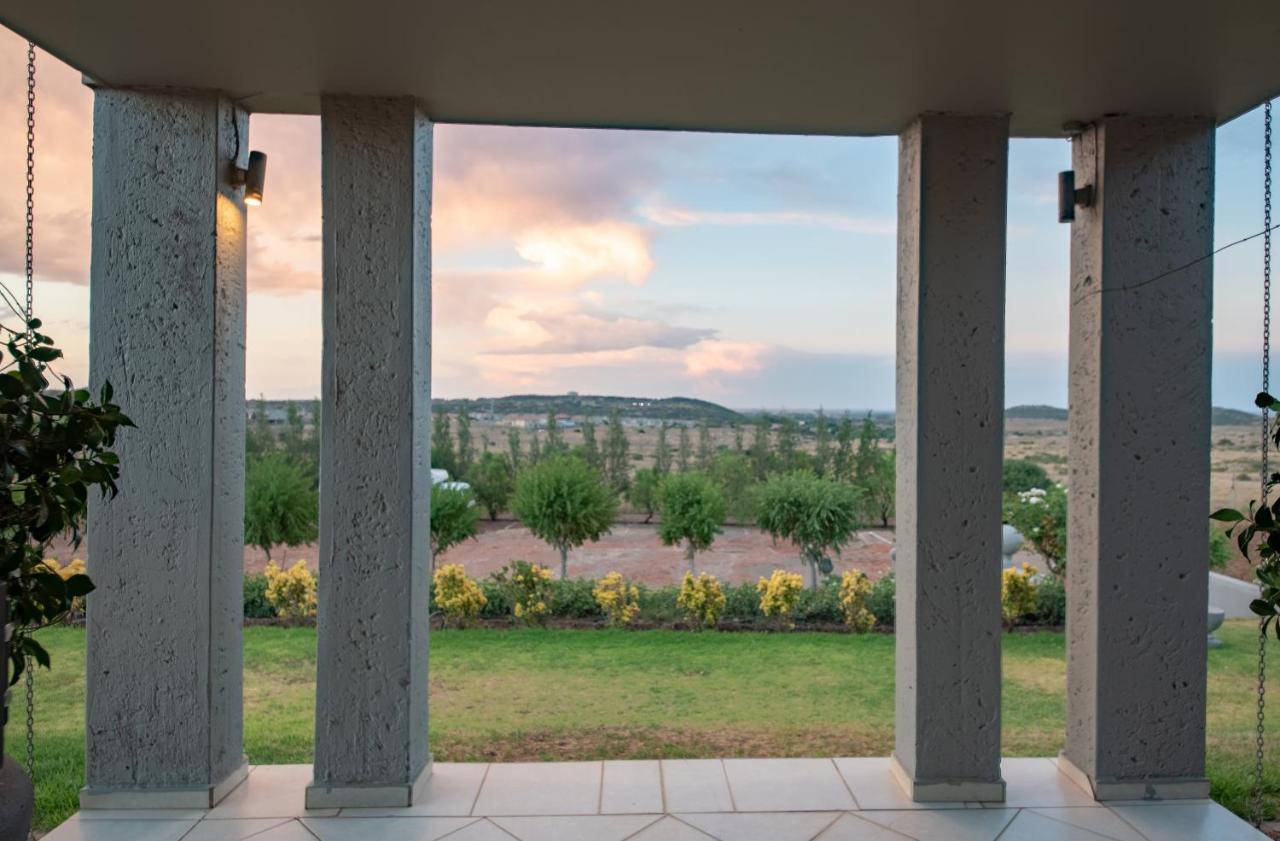 Altissimo Guesthouse Блоемфонтейн Екстериор снимка